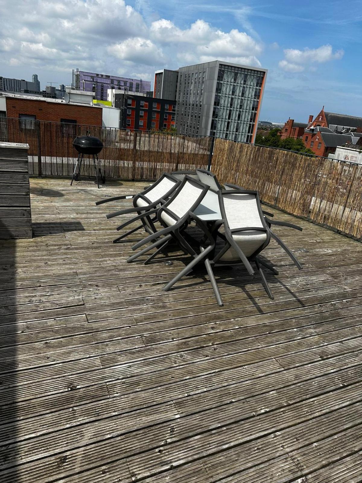 Penthouse - Liverpool City Centre - Nhs Stays - Liverpool Royal Hospital ภายนอก รูปภาพ